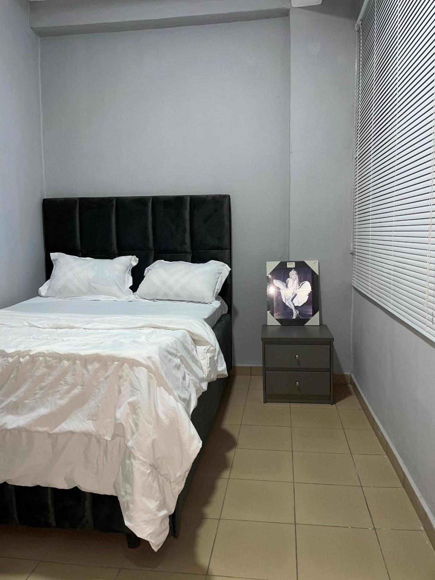 Ecolinkshouse Villa Yaoundé Екстериор снимка