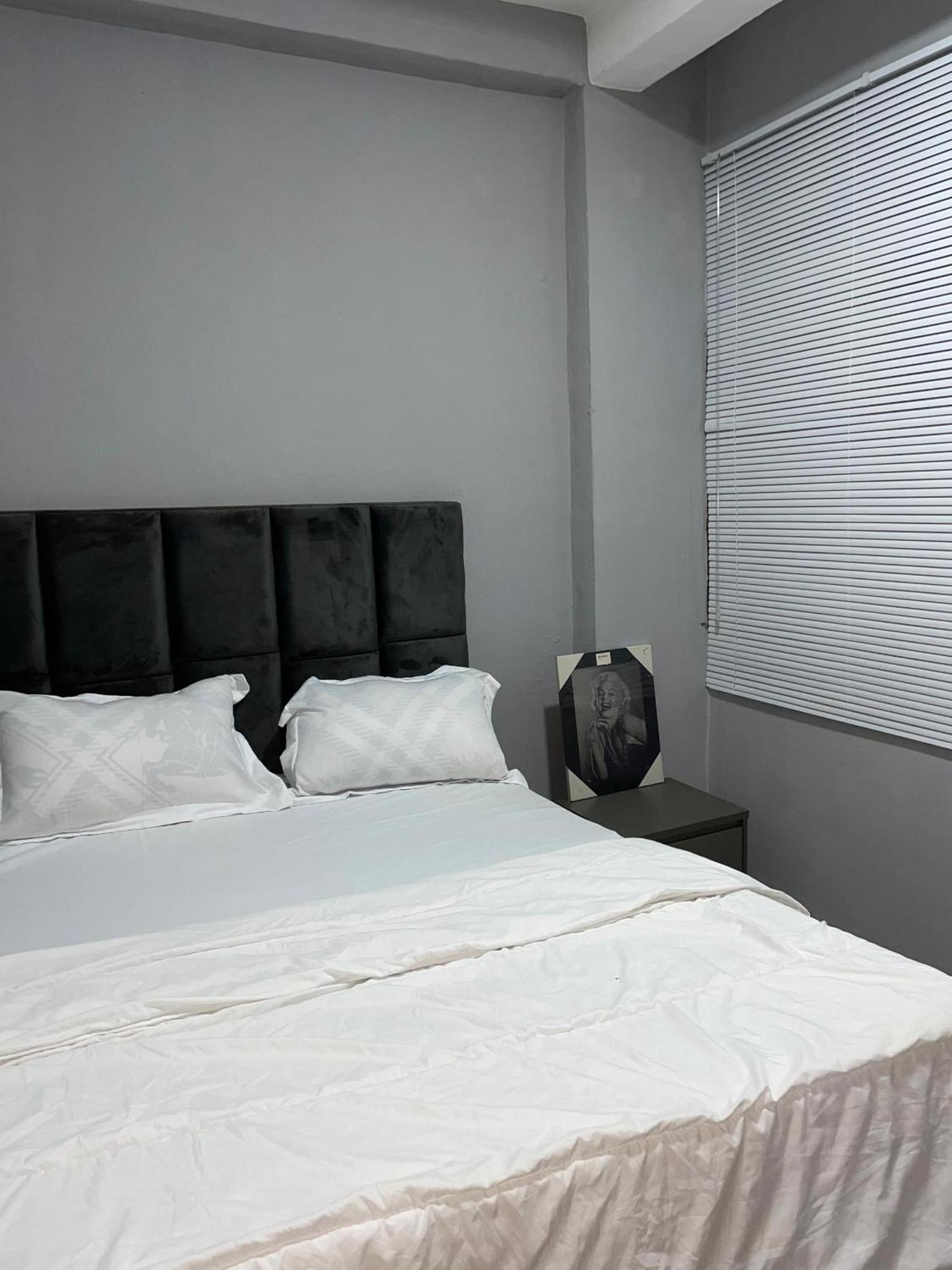 Ecolinkshouse Villa Yaoundé Екстериор снимка