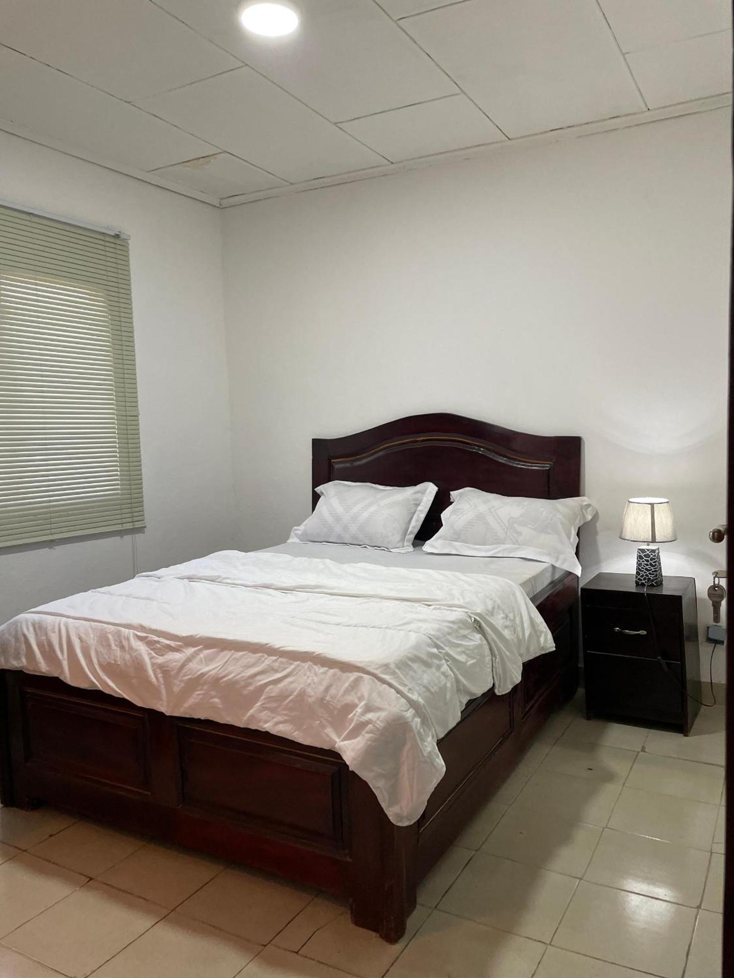 Ecolinkshouse Villa Yaoundé Екстериор снимка